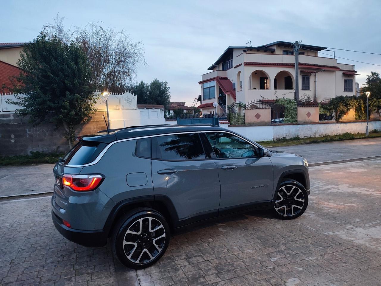 Jeep Compass 4X4 LIMITED TETTO APRIBILE 20 MJET 140CV AUTOMATIK