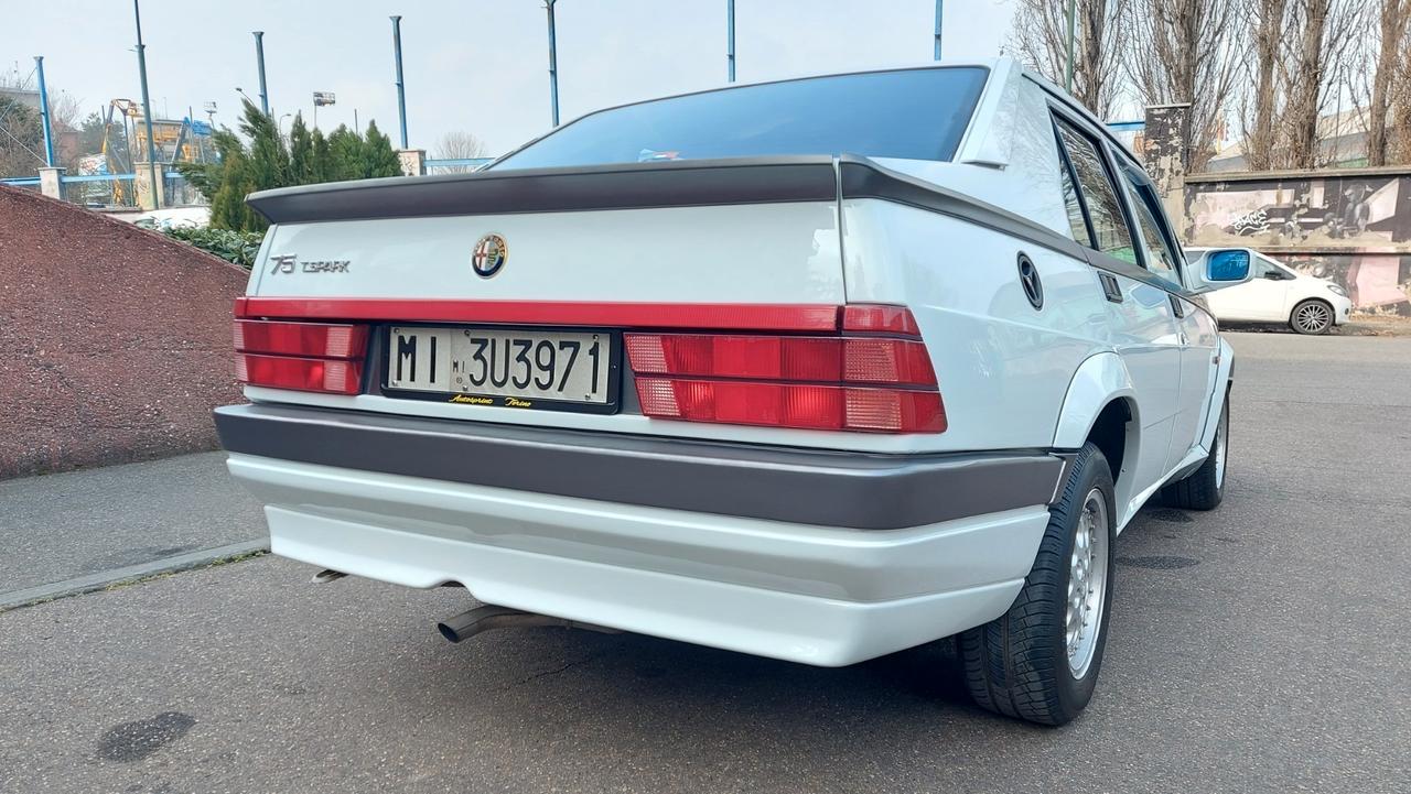 Alfa Romeo 75 2.0i Twin Spark A.S.N.