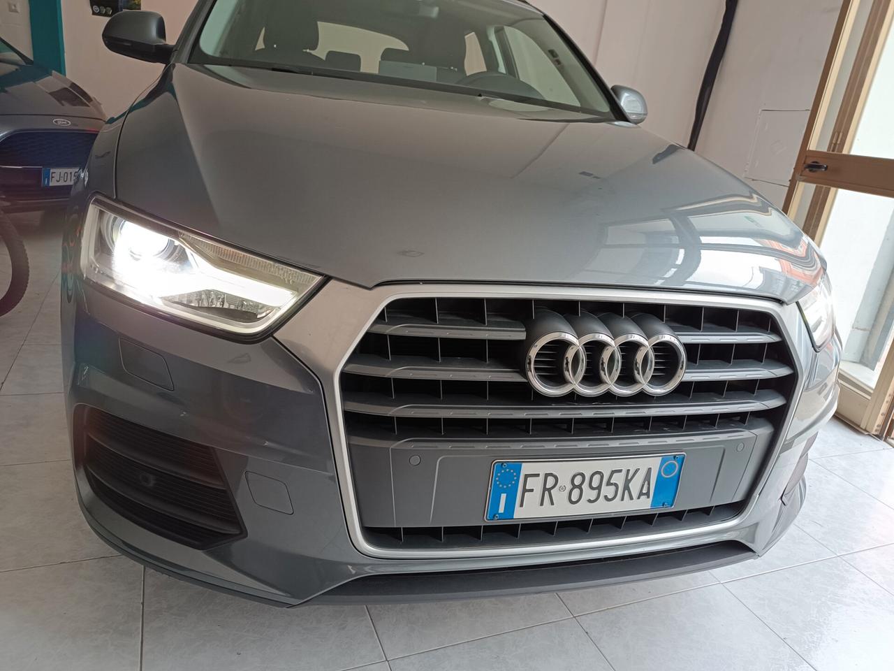 Audi Q3 2.0 TDI 120 CV S tronic Business