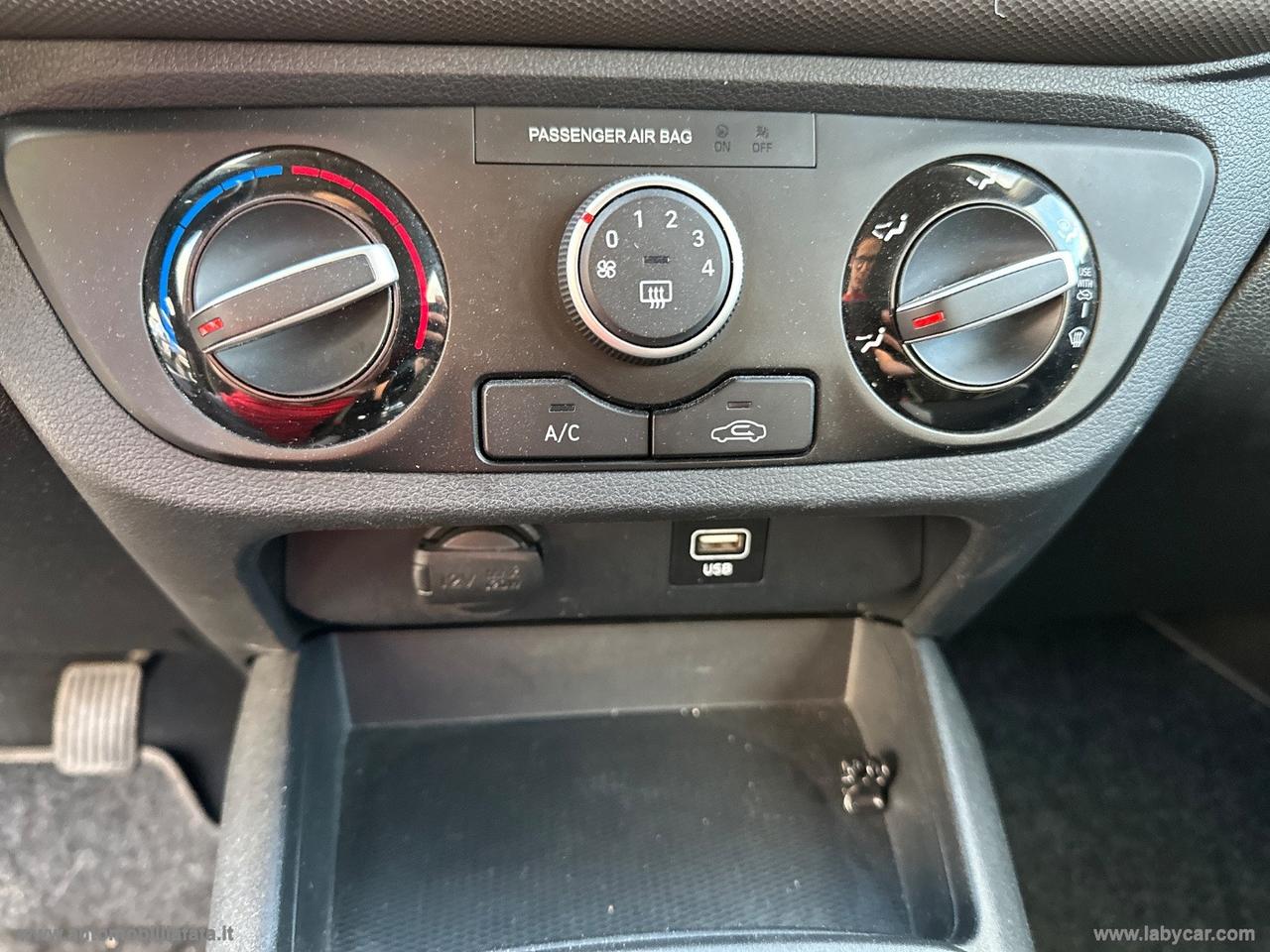 HYUNDAI i10 1.0 MPI Tech 26.000 KM