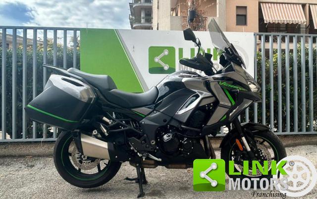 KAWASAKI Versys 1100 S .