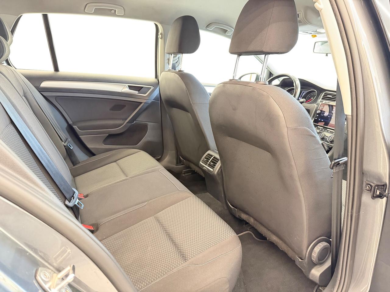 Volkswagen Golf 1.0 TSI 115 CV 5p. Business