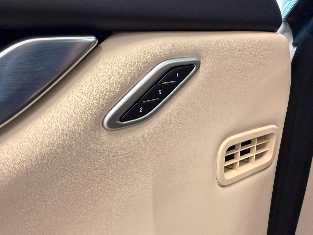 Maserati Ghibli 3.0 V6 250cv auto