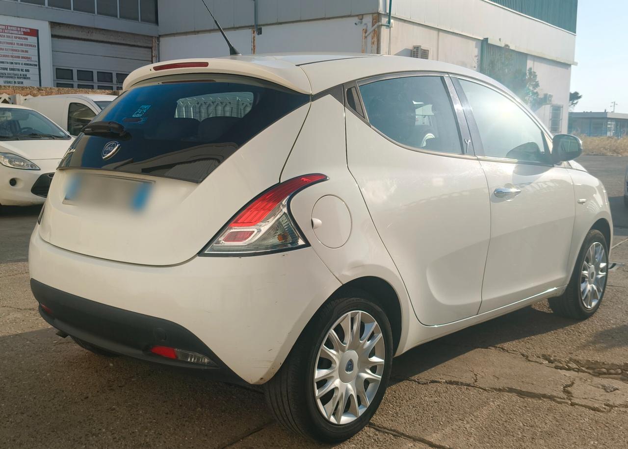 Lancia Ypsilon 1.2 benzina 69 CV CON GARANZIA