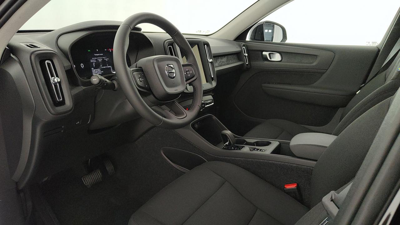 VOLVO XC40 2.0 b3 Essential auto