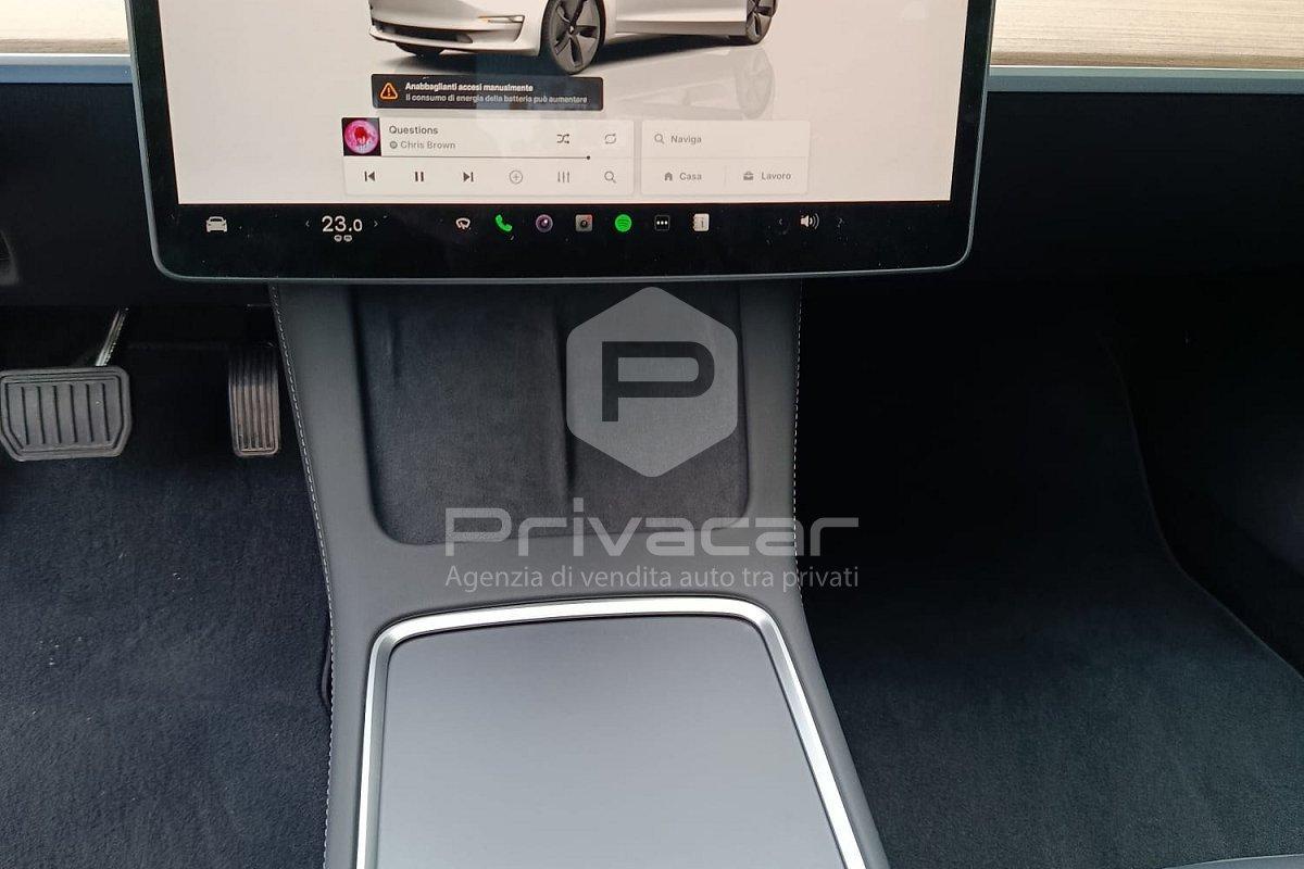 TESLA Model 3 RWD