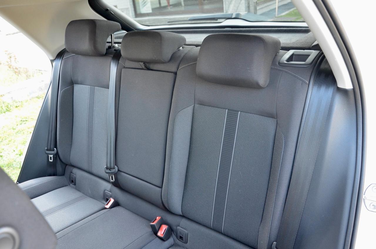 VOLKSWAGEN T-ROC 1.0 TSI SPORT 116cv, GARANZIA UFF VW, UNICOPROPRIETARIO, EURO 6E, FARI LED, APPLE ANDROID, PERMUTE