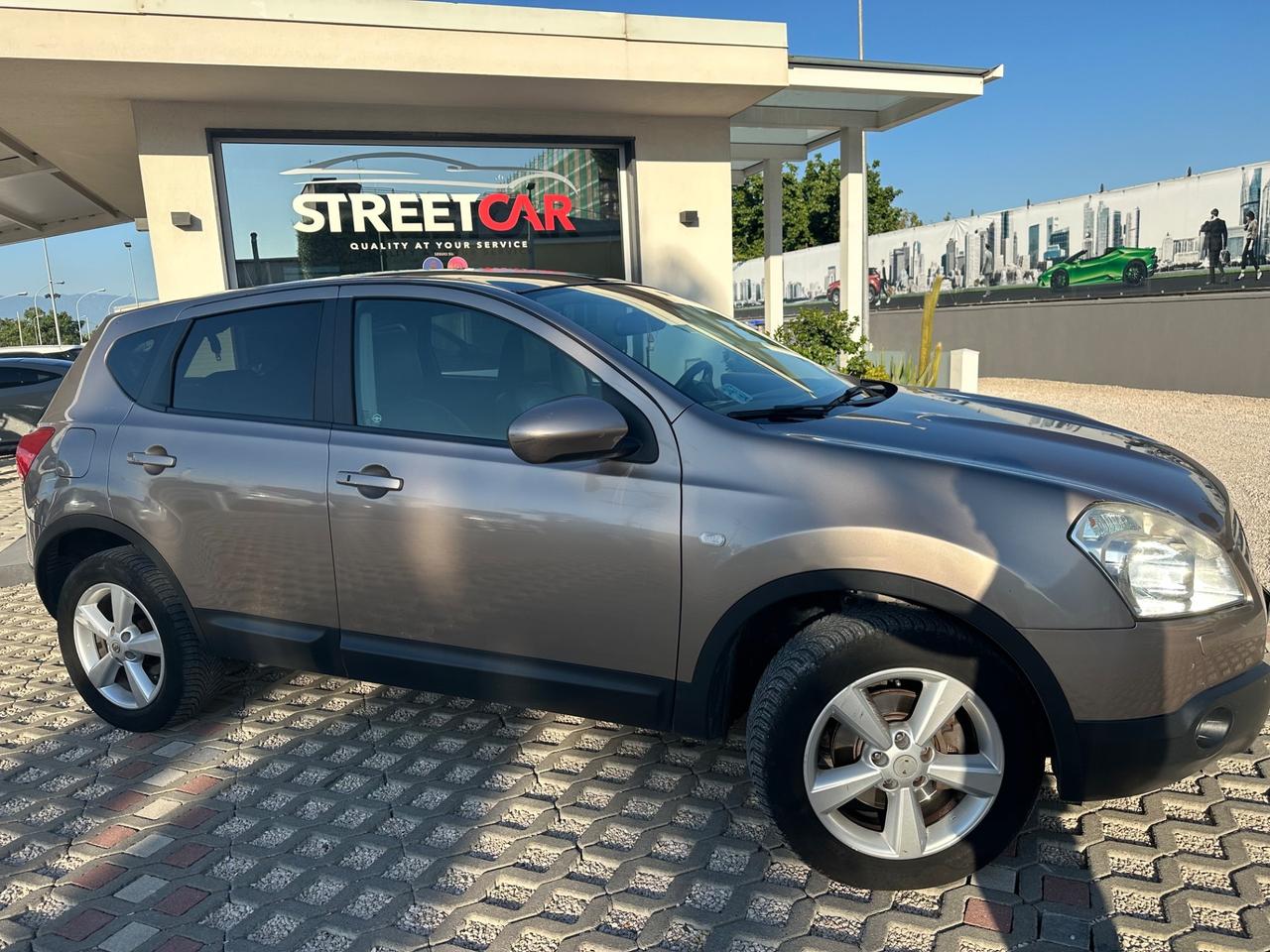 Nissan Qashqai 2.0 dCi DPF 4WD Tekna