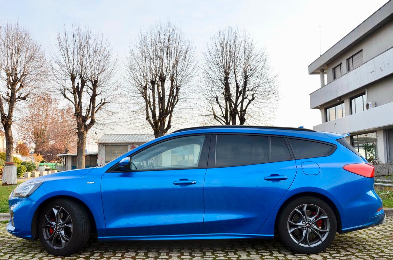 FORD FOCUS SW 1.0 SCOBOOST ST-LINE CO-PILOT 125cv AUTO, SERVICE CERTIFICATI, UFF ITALIANA, EURO 6D, FARI FULL LED, RETROCAMERA, NAVI, PERMUTE