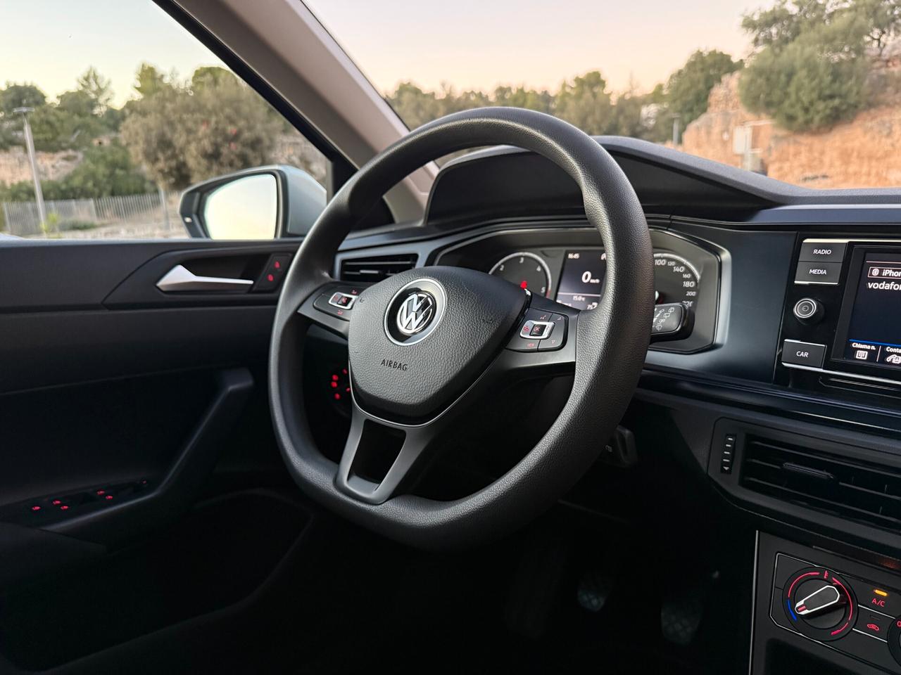 Volkswagen Polo/1.6 TDI 80CV/NEOPATENTATI/LED/5 POSTI