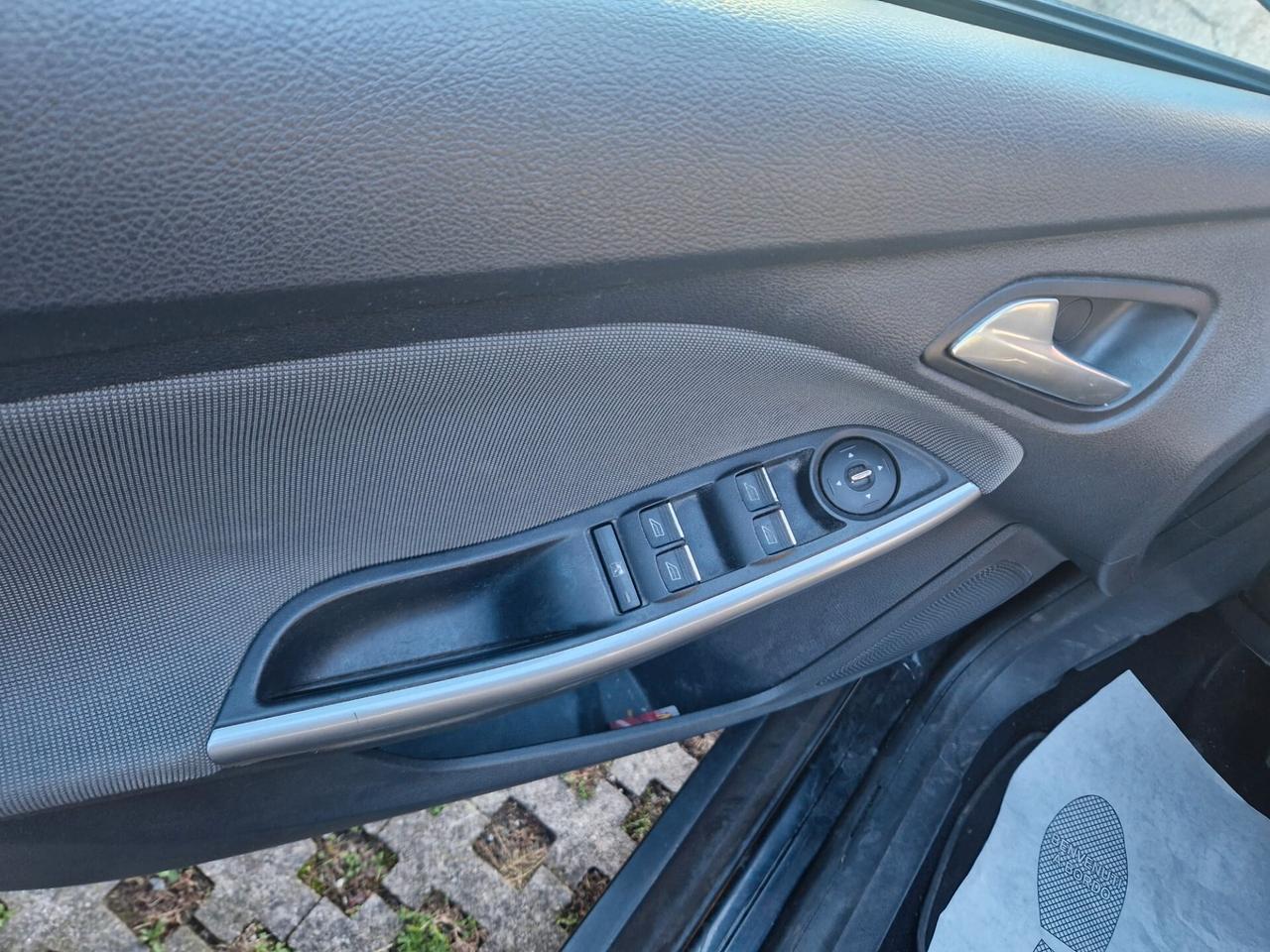 Ford Focus 1.6 TDCi 115CV SW Business