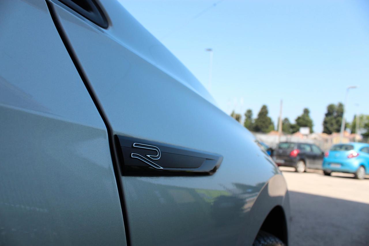 Volkswagen Golf 8 R LINE 2.0 TDI