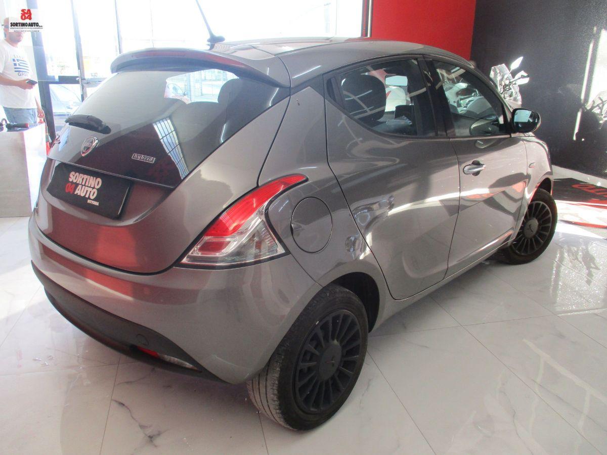 LANCIA Ypsilon 1.0 FireFly 5p.S&S Hybrid Silver-2022