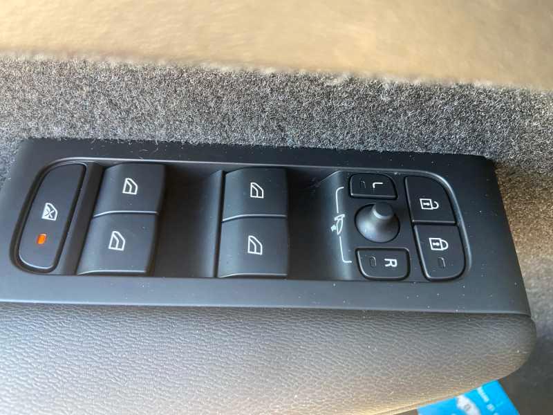 VOLVO XC40 2.0 d3 R-design GearTr.