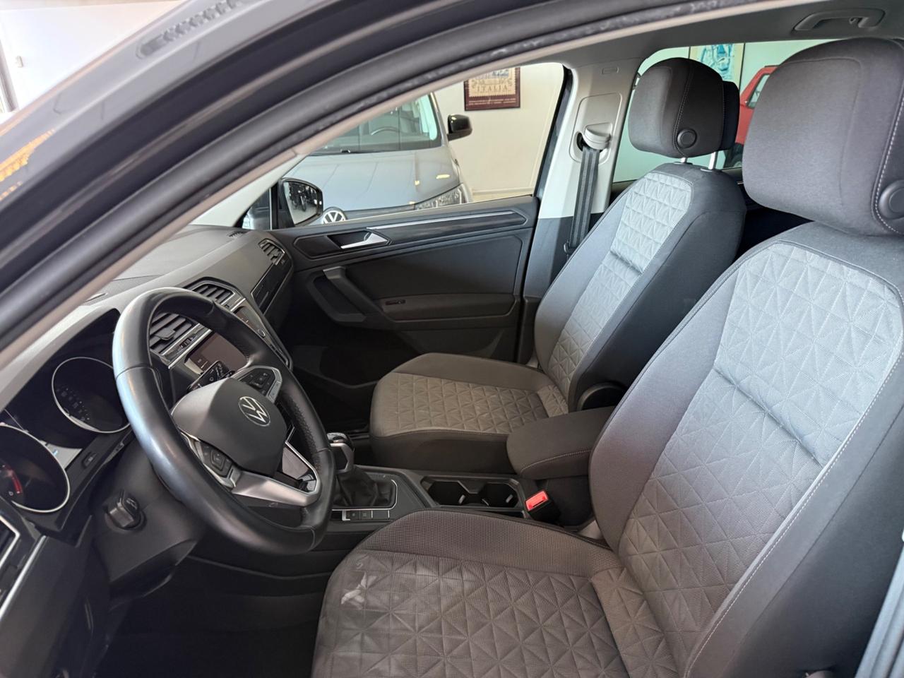 Volkswagen Tiguan 2.0 TDI 150 CV SCR DSG Elegance