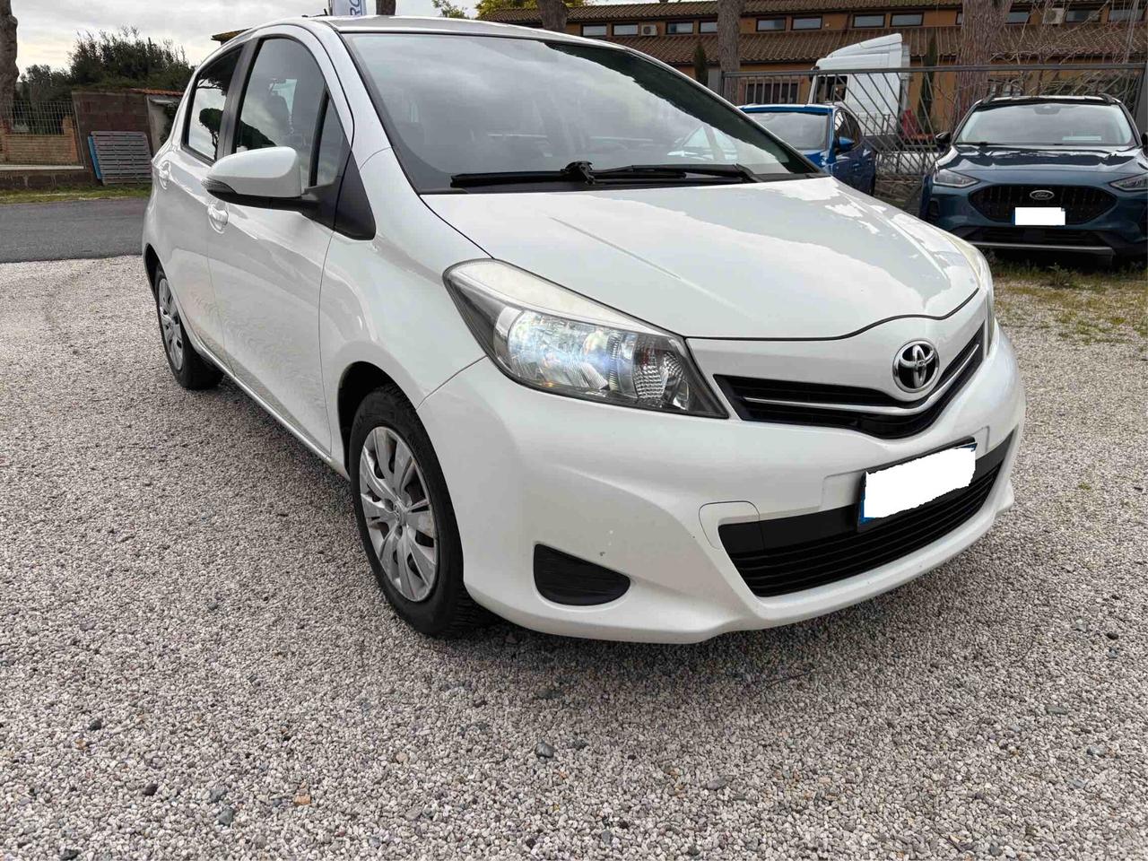 Toyota Yaris 1.0 5 porte