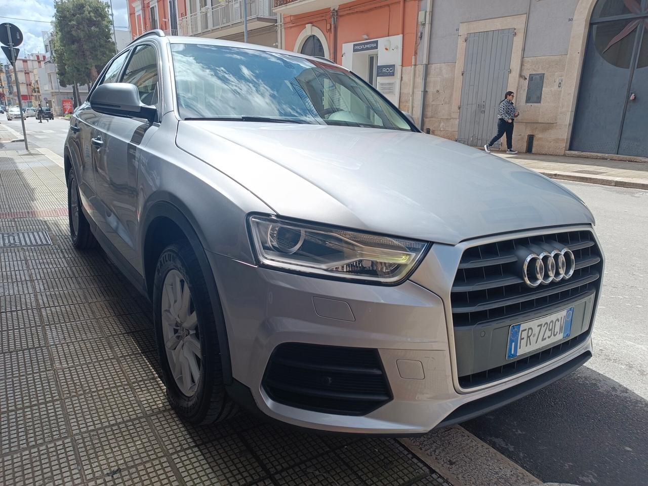 Audi Q3 2.0 TDI 150 CV S tronic Sport