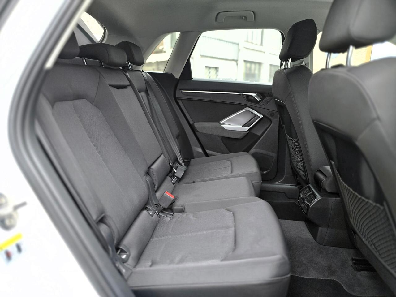 Audi Q3 35 TDI S tronic line edition gancio traino