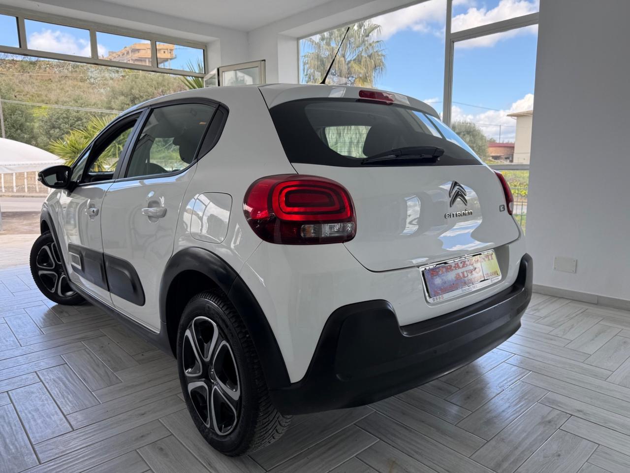 Citroen C3 BlueHDi 100cv Shine PLUS AIRBUMP/LED2022