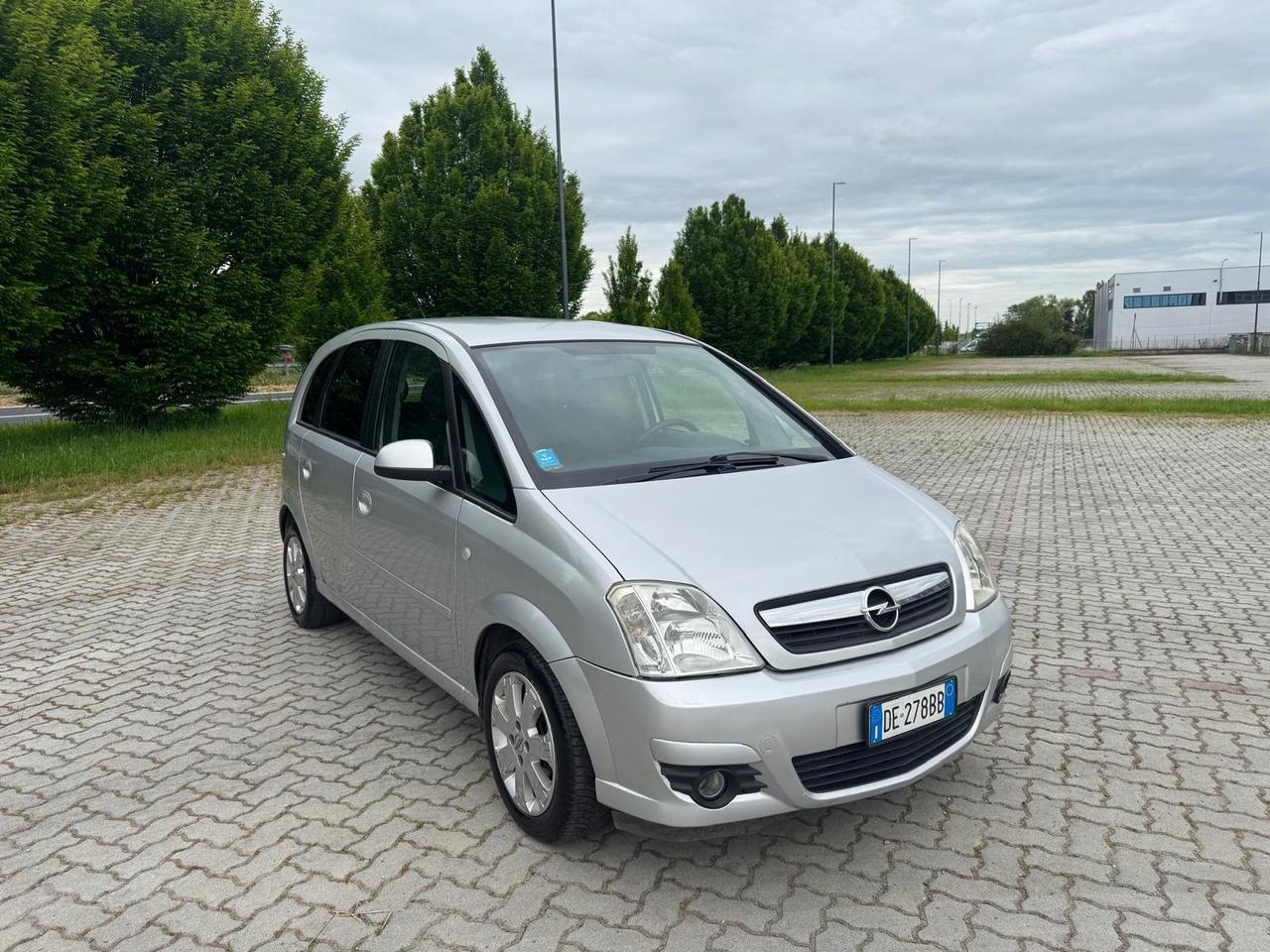 Opel Meriva 1.6 16V Cosmo
