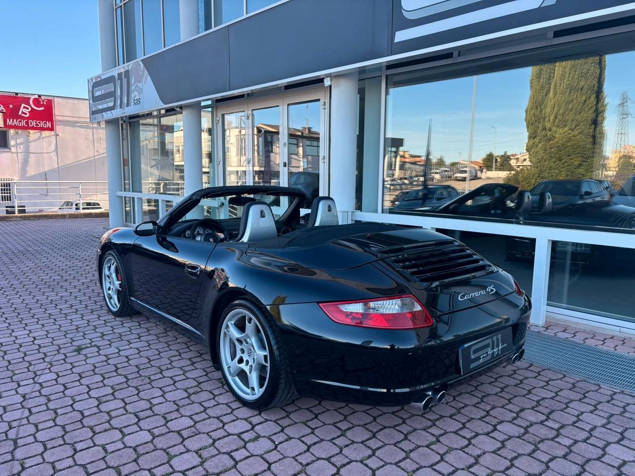 Porsche 911 Carrera 4S Cabriolet