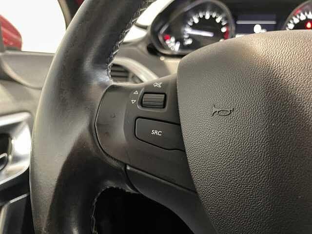 Peugeot 2008 1.6BlueHDi 100CV Allure - NEOPATENTATI