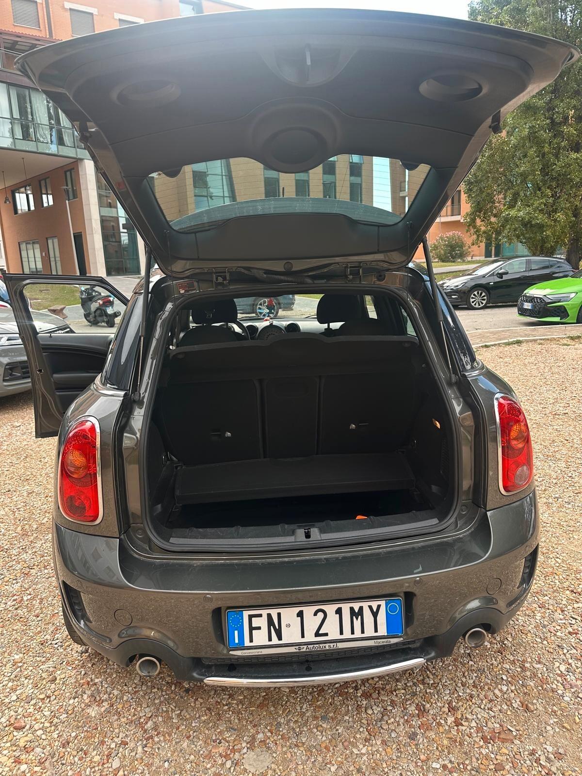 Mini Cooper SD Countryman 2.0 ALL4 Automatica
