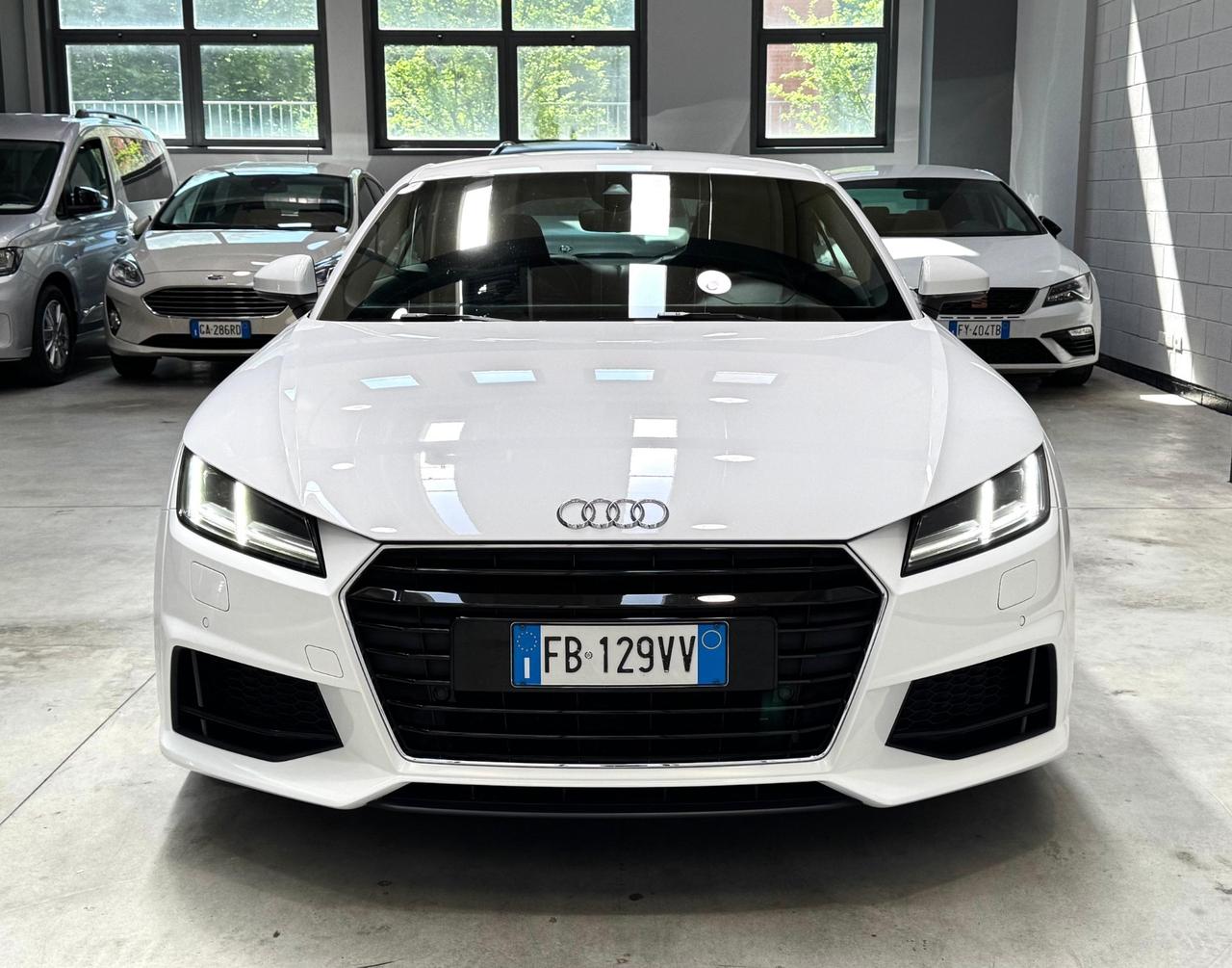 Audi TT Coupé 2.0 TFSI S line