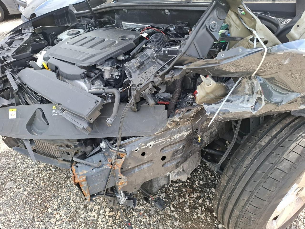 AUDI Q2 35 TDI QUATTRO STRONIC IDENTITY SINISTRATA