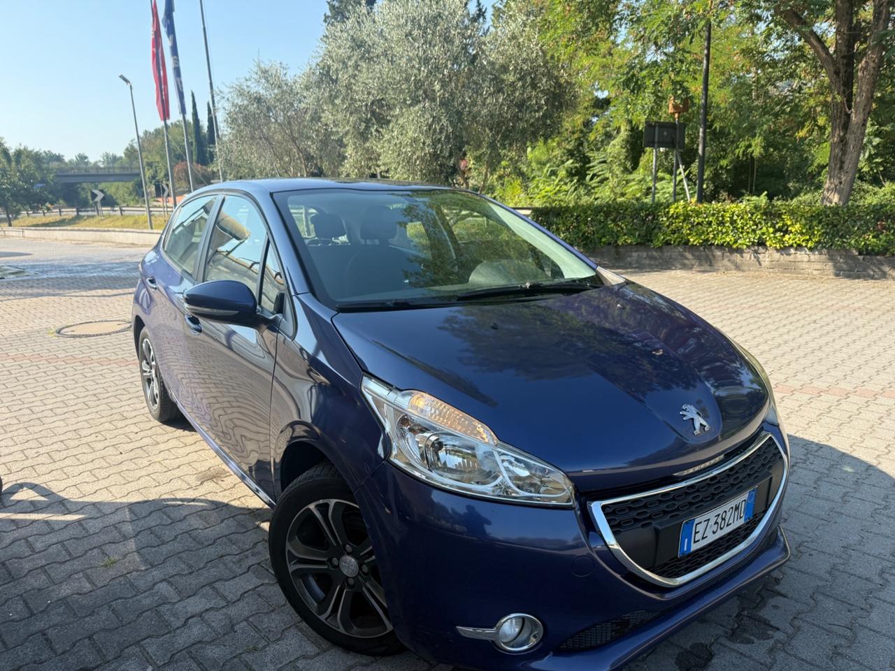 Peugeot 208 BlueHDi 1.4hdi 75 S&S 5 porte Active