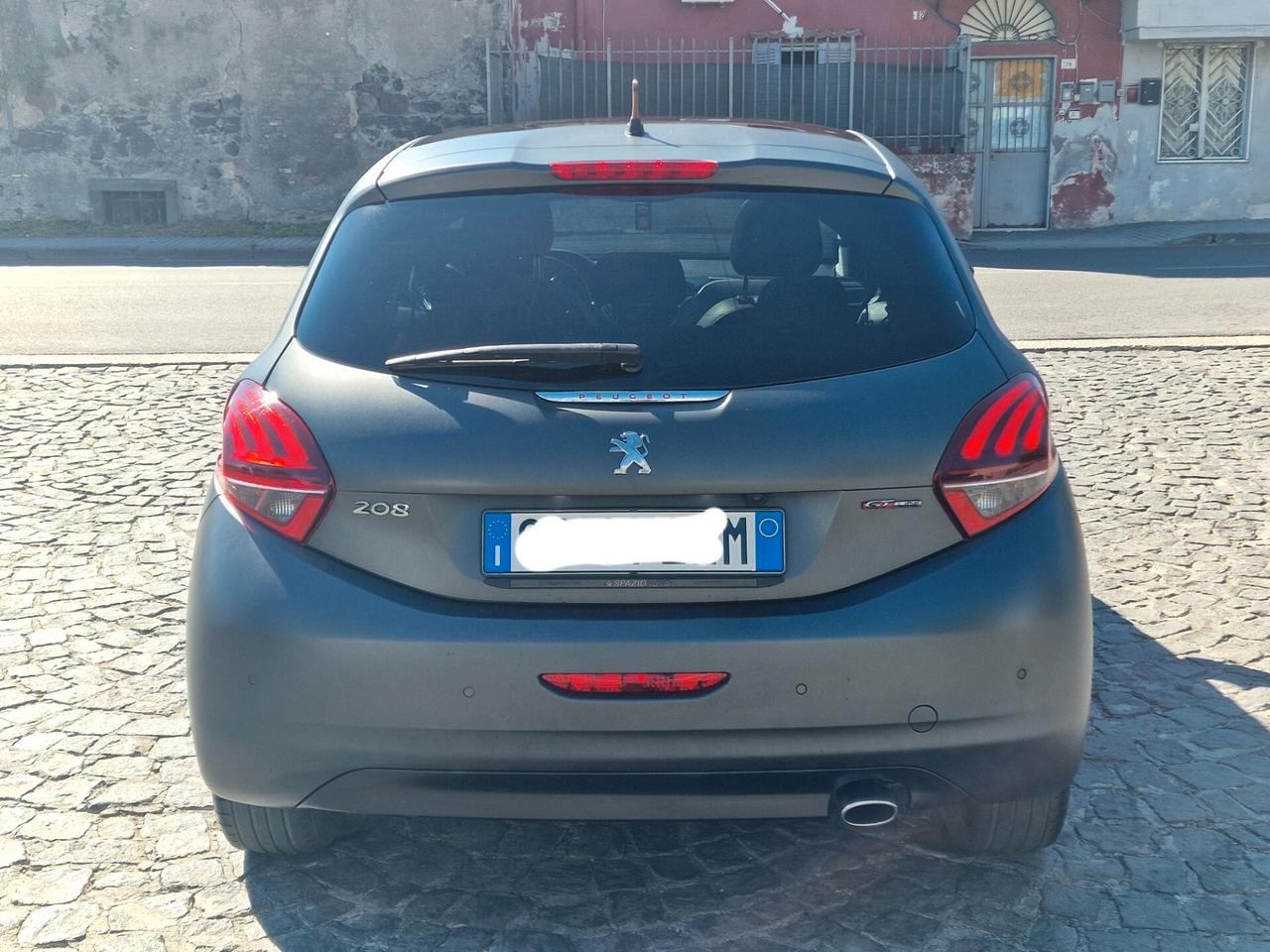 Peugeot 208 BlueHDi 100 5 porte GT Line