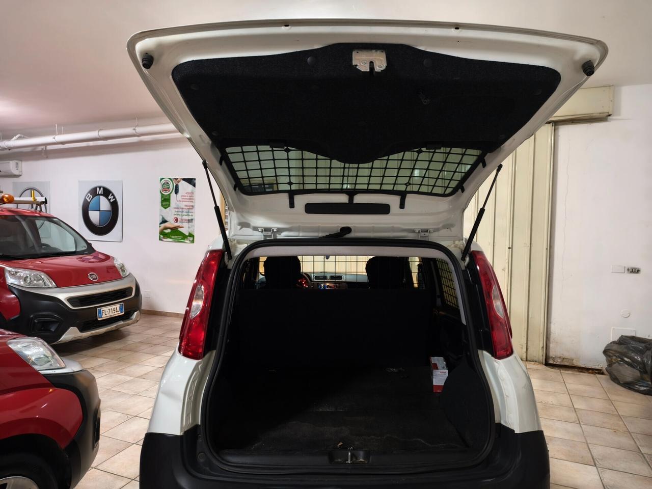 Fiat panda van autocarro 2 posti (12 mesi di garanzia)