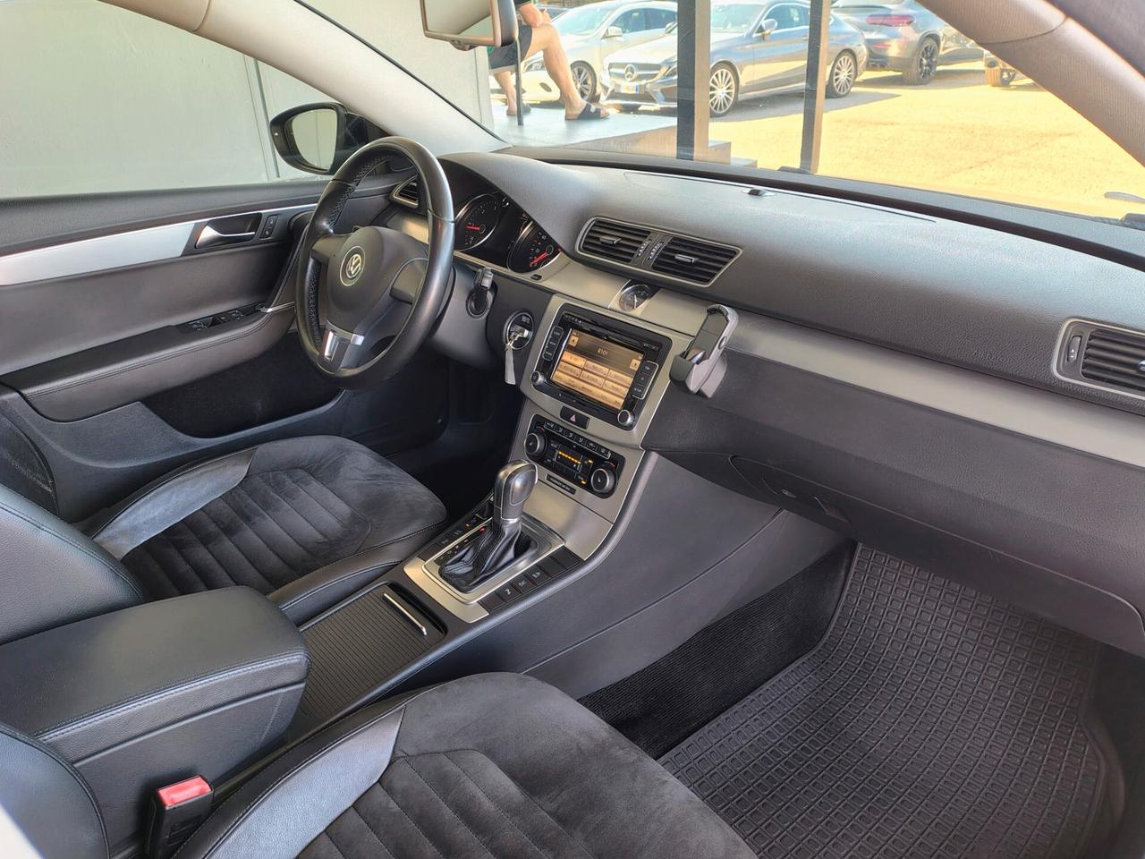 Volkswagen Passat 2.0 TDI DSG Highline BlueM. Tech.