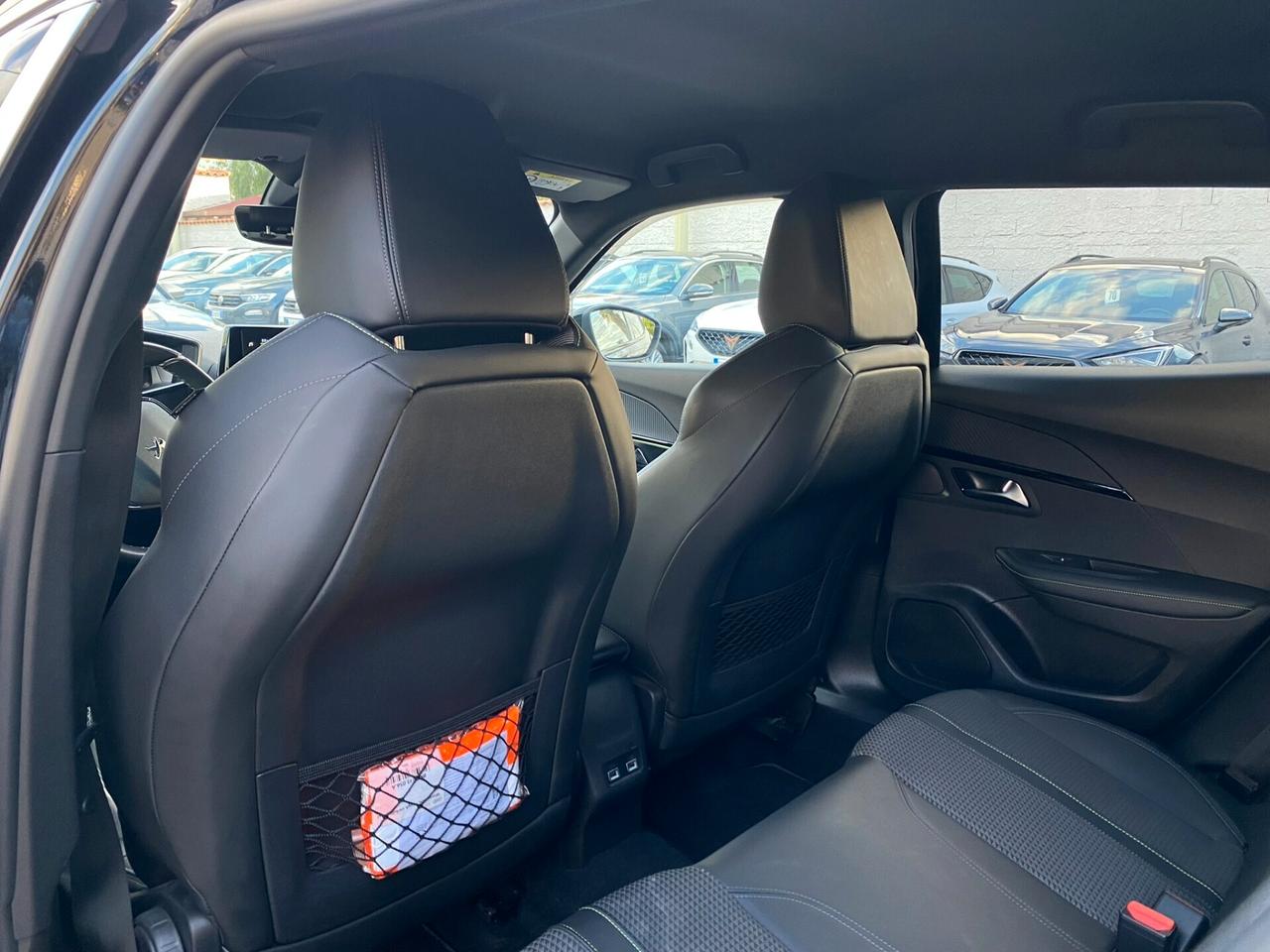 Peugeot 2008 GT Pack 1.5 bluehdi 130CV