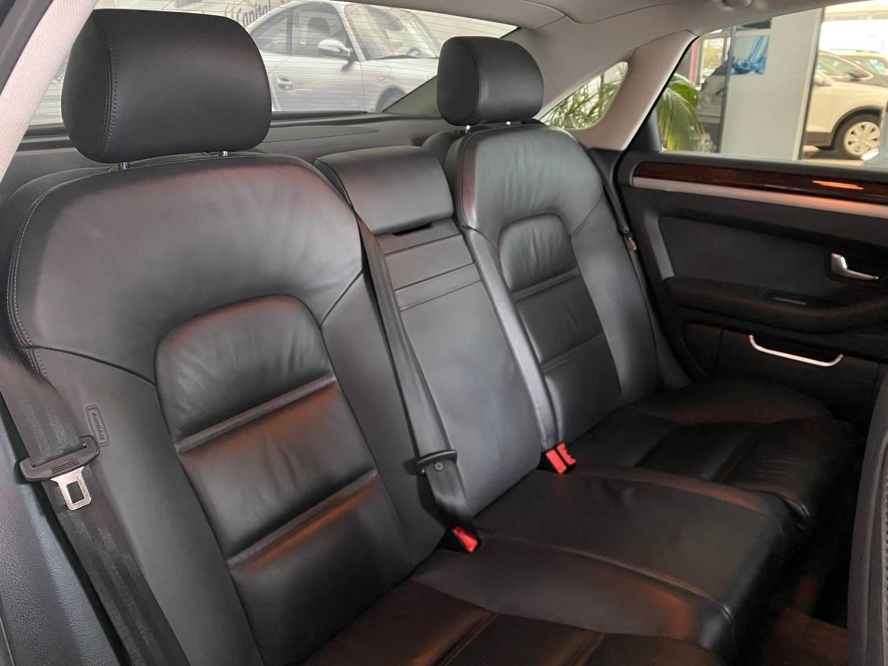 Audi A8 4.2 V8 TDI F.AP. quattro tiptronic