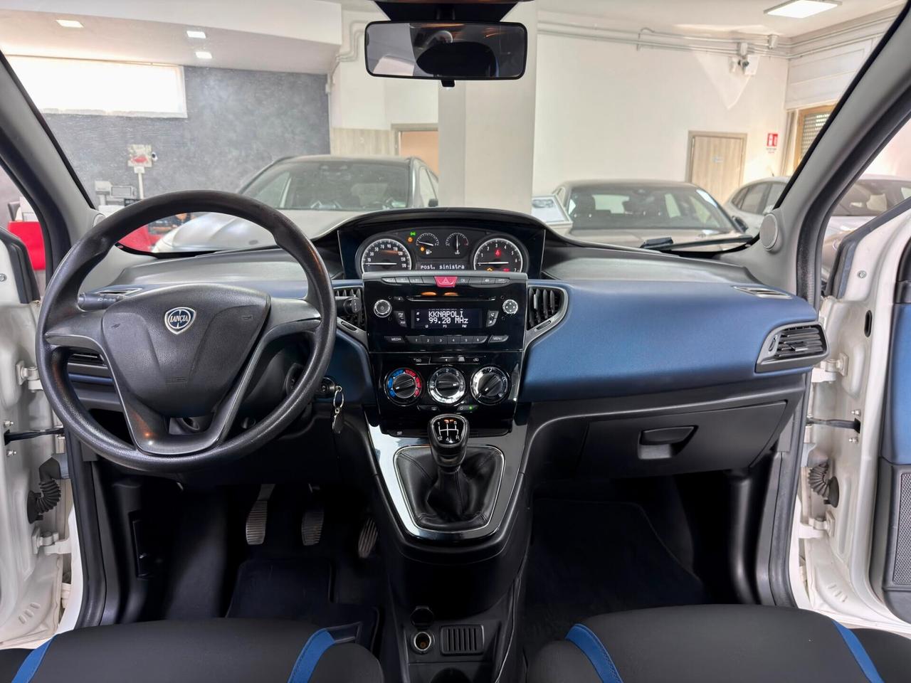 Lancia Ypsilon 1.2 69cv GPL Silver 2016