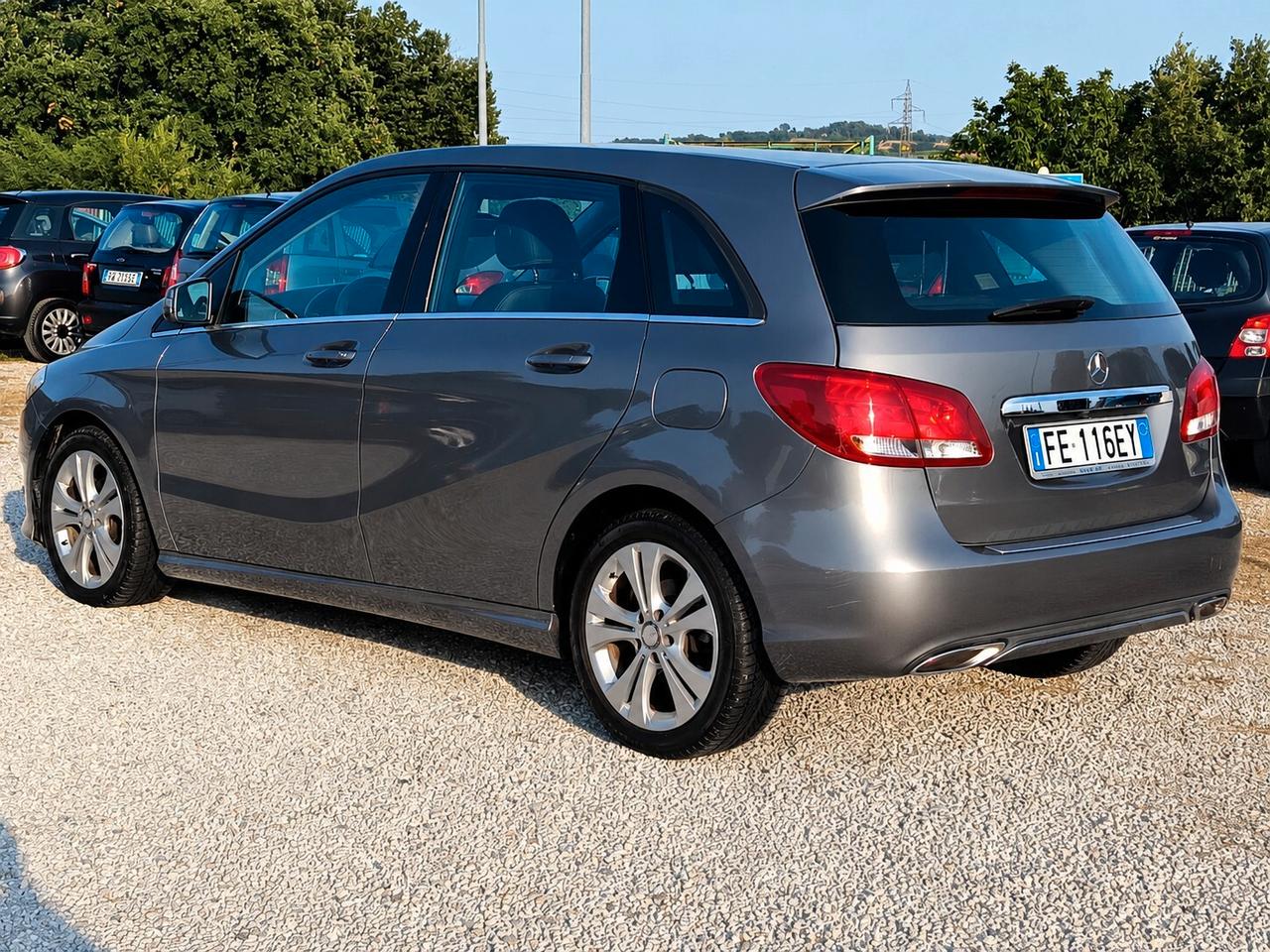 Mercedes-benz B 2016 180 d Automatic Premium NEOPATENTATI NAVI
