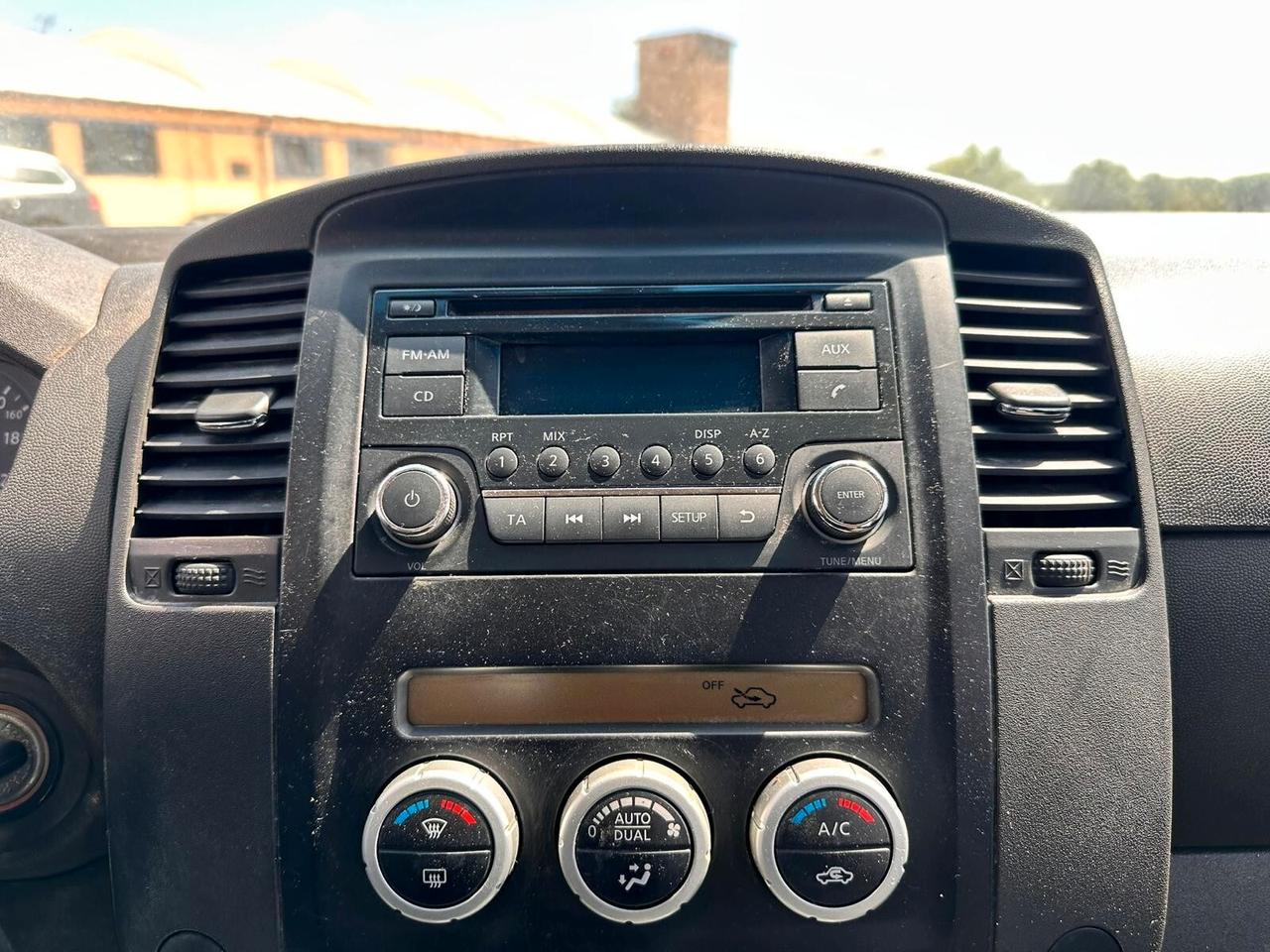 Nissan Navara 2.5 dCi 4 porte Double Cab XE