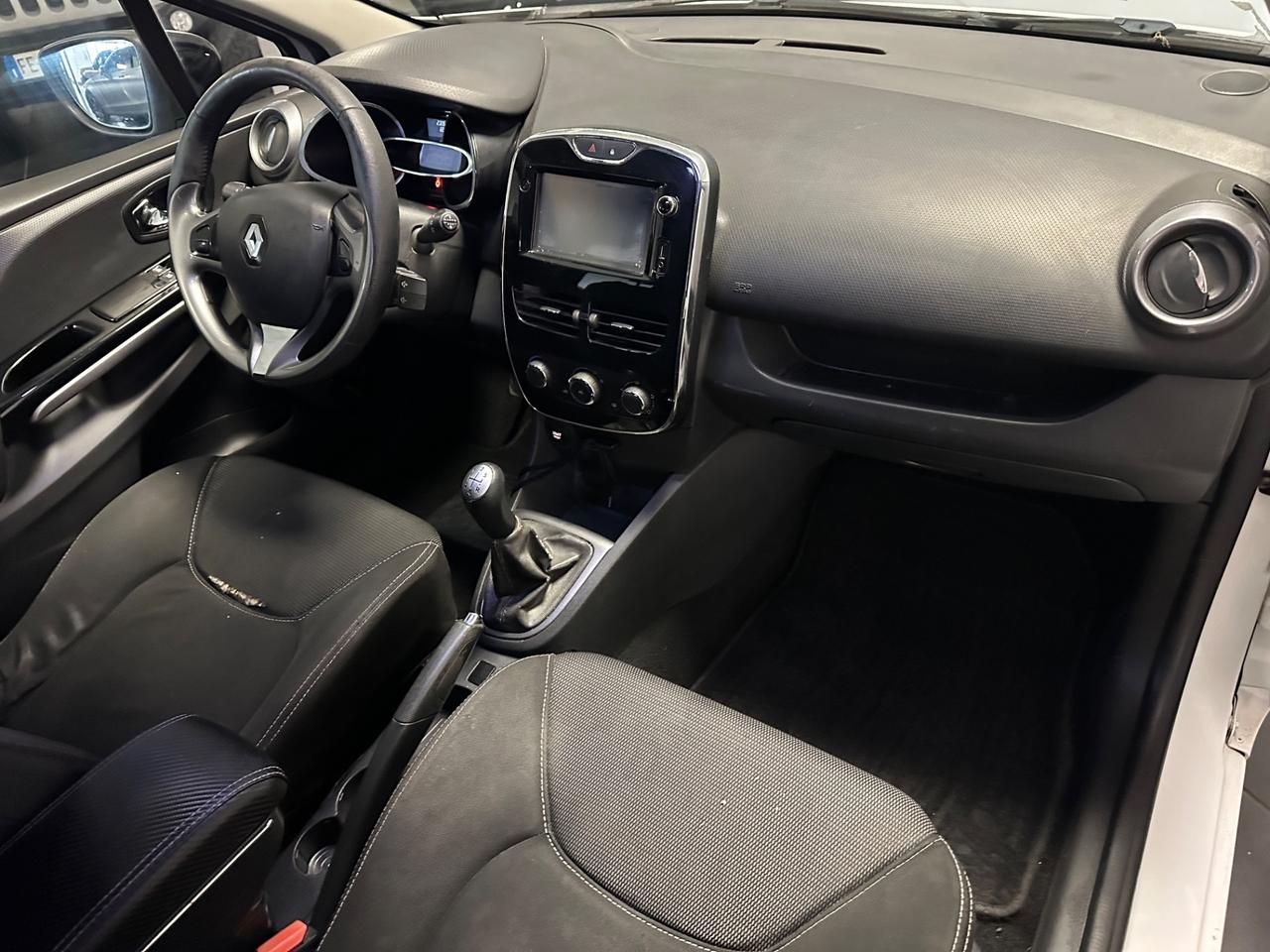 RENAULT CLIO 1.5 DCI 75CV NEOPATENTATI Costume National