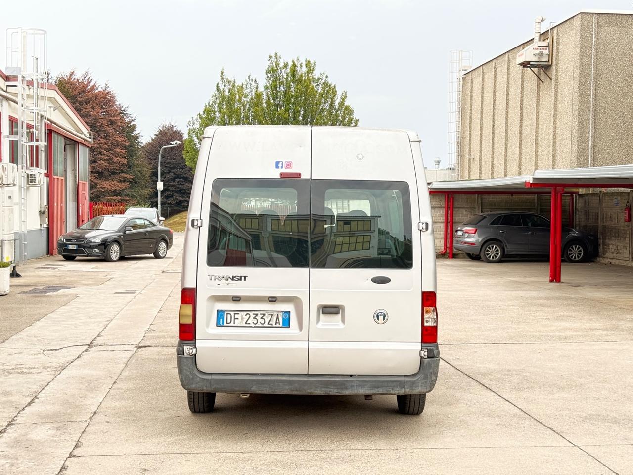 Ford Transit/Tourneo/Bus Transit 9 posti passo lungo