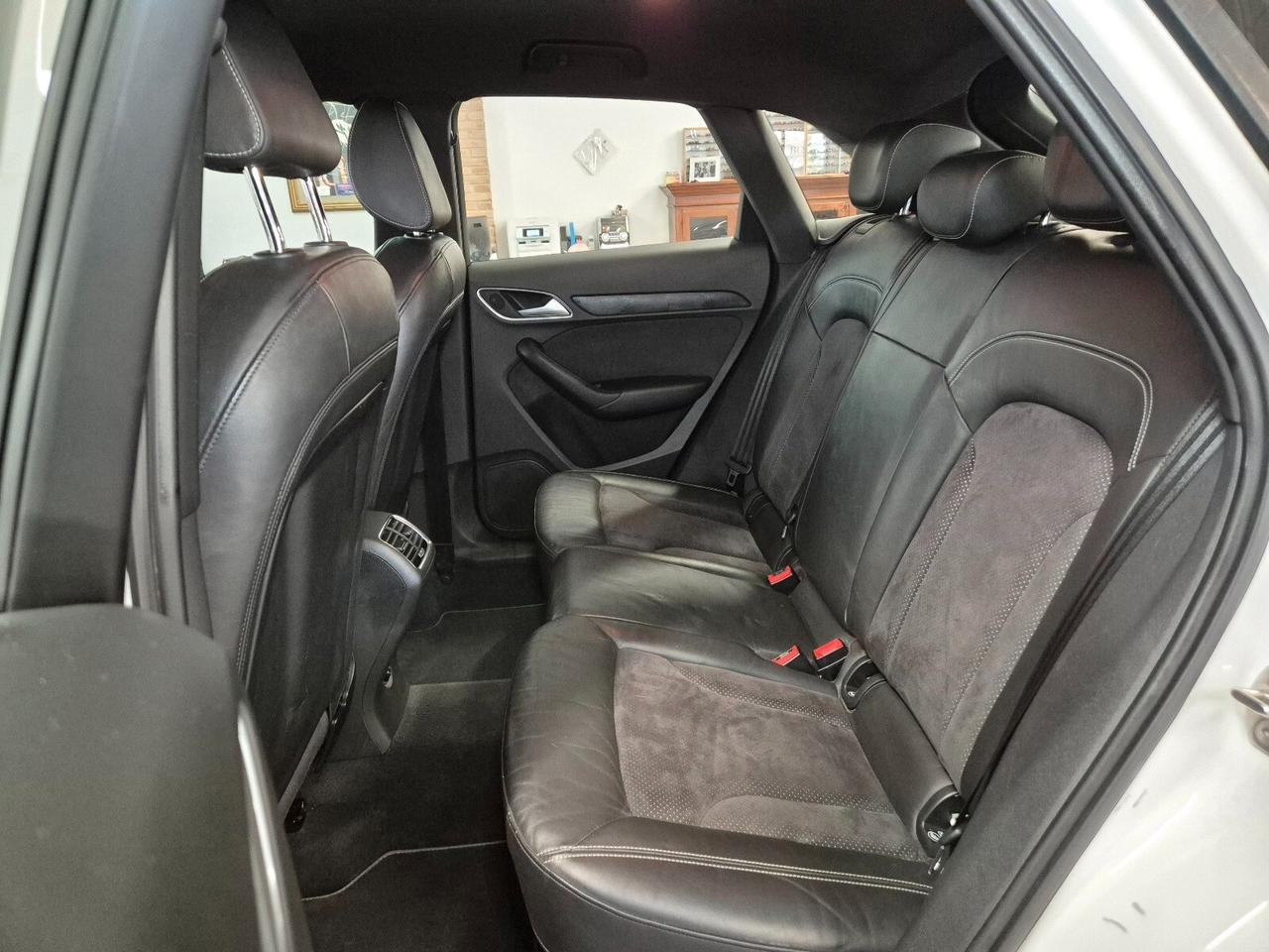 Audi Q3 2.0 TDI 120 CV S tronic Sport **S-line**