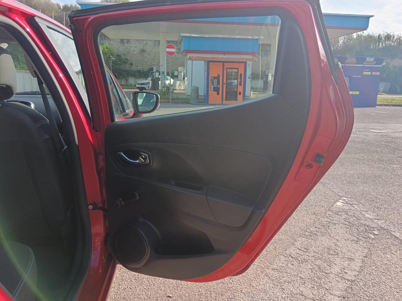 Renault Clio 1.2 75CV 5 porte Wave