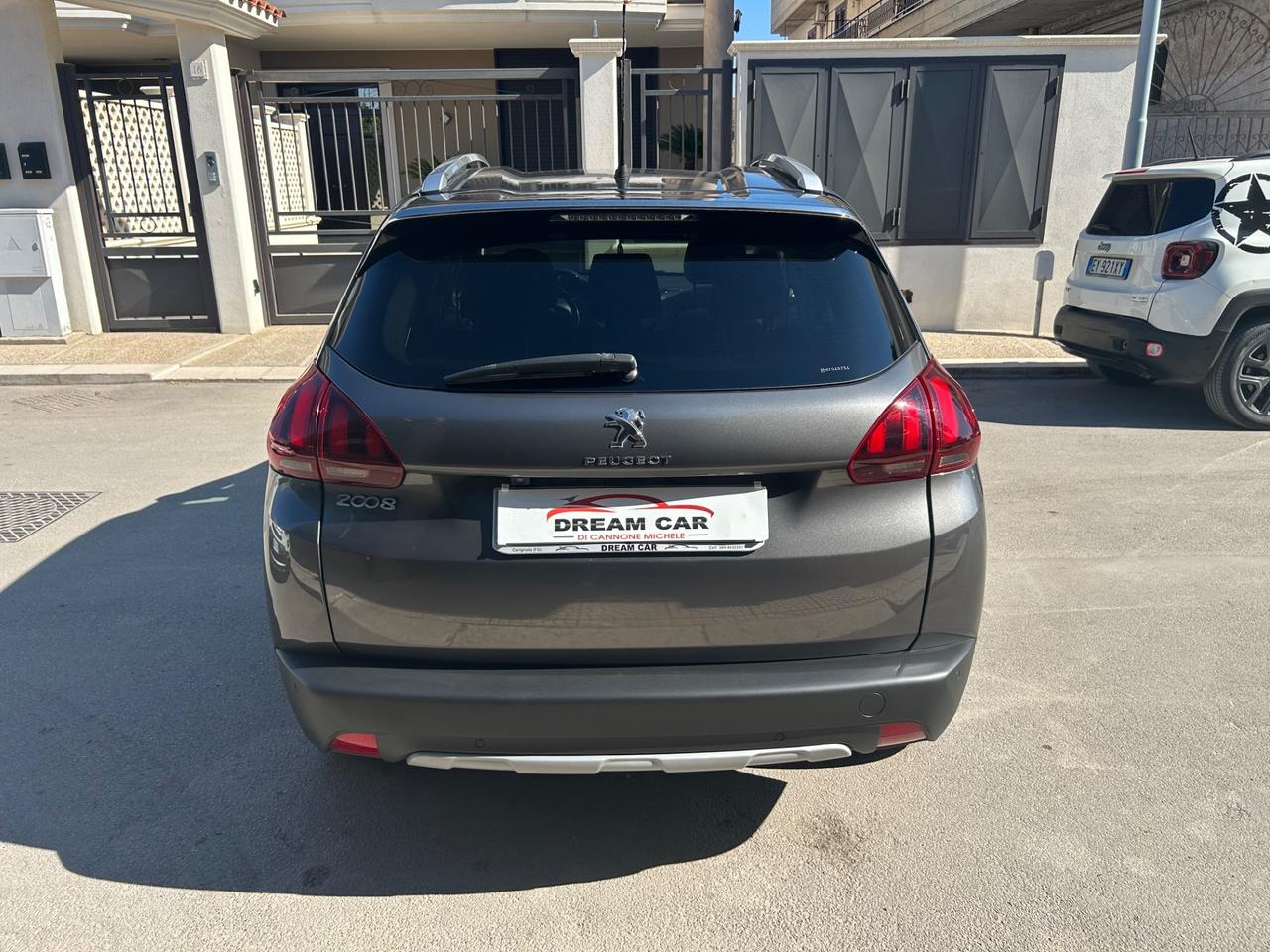 Peugeot 2008 BlueHDi 100 Allure