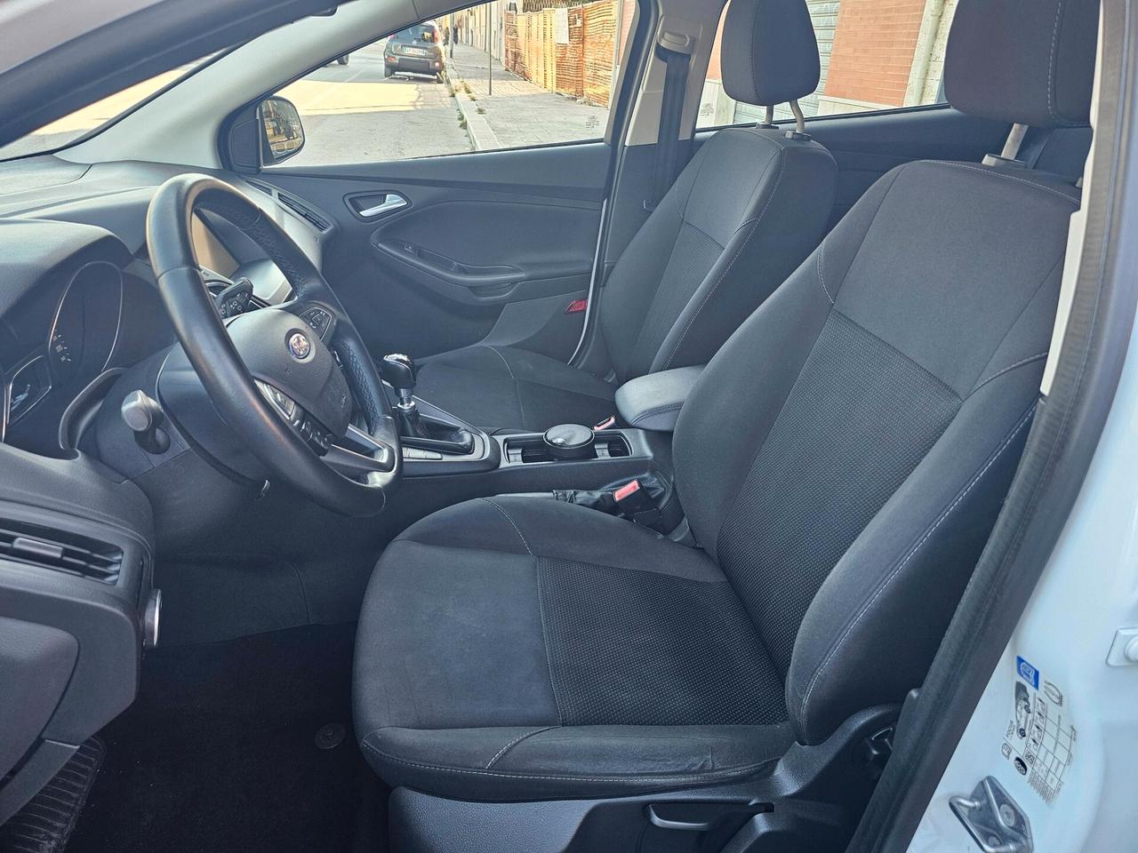 FORD FOCUS 1.5 TDCI 120CV BUSINESS FULL OPTIONAL