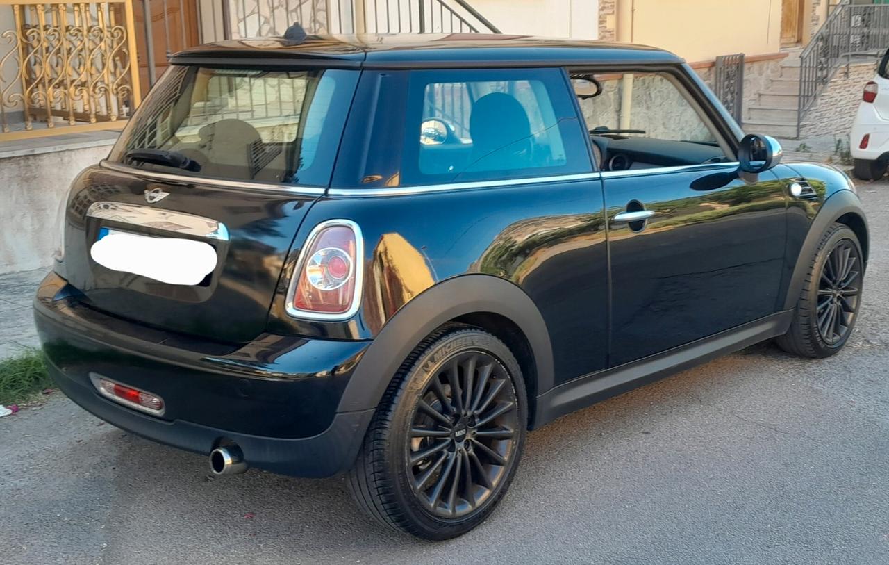 Mini 1.6 16V One D