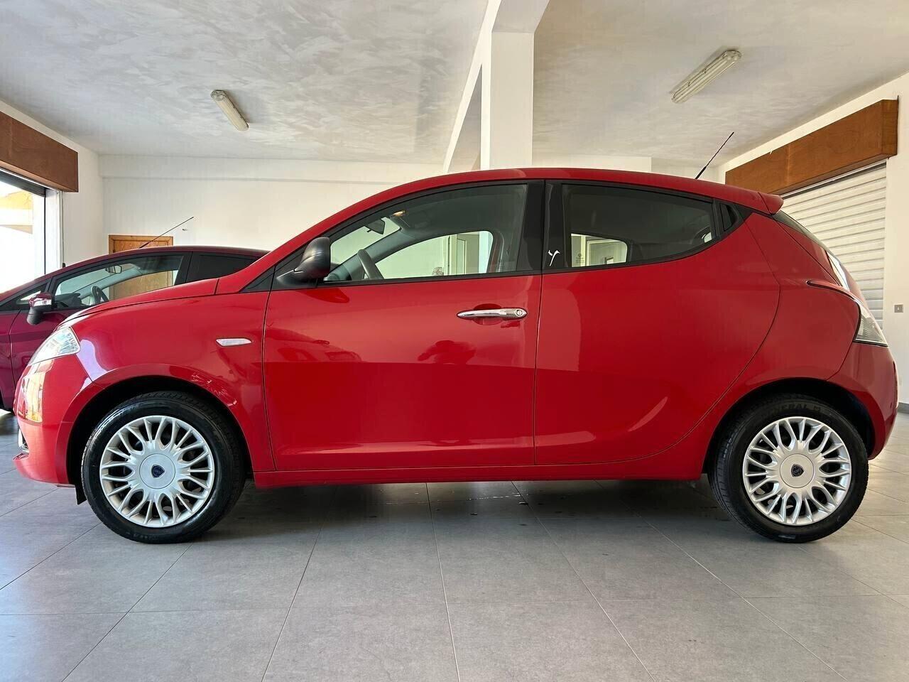 Lancia Ypsilon 1.2 69 CV 5 porte Gold