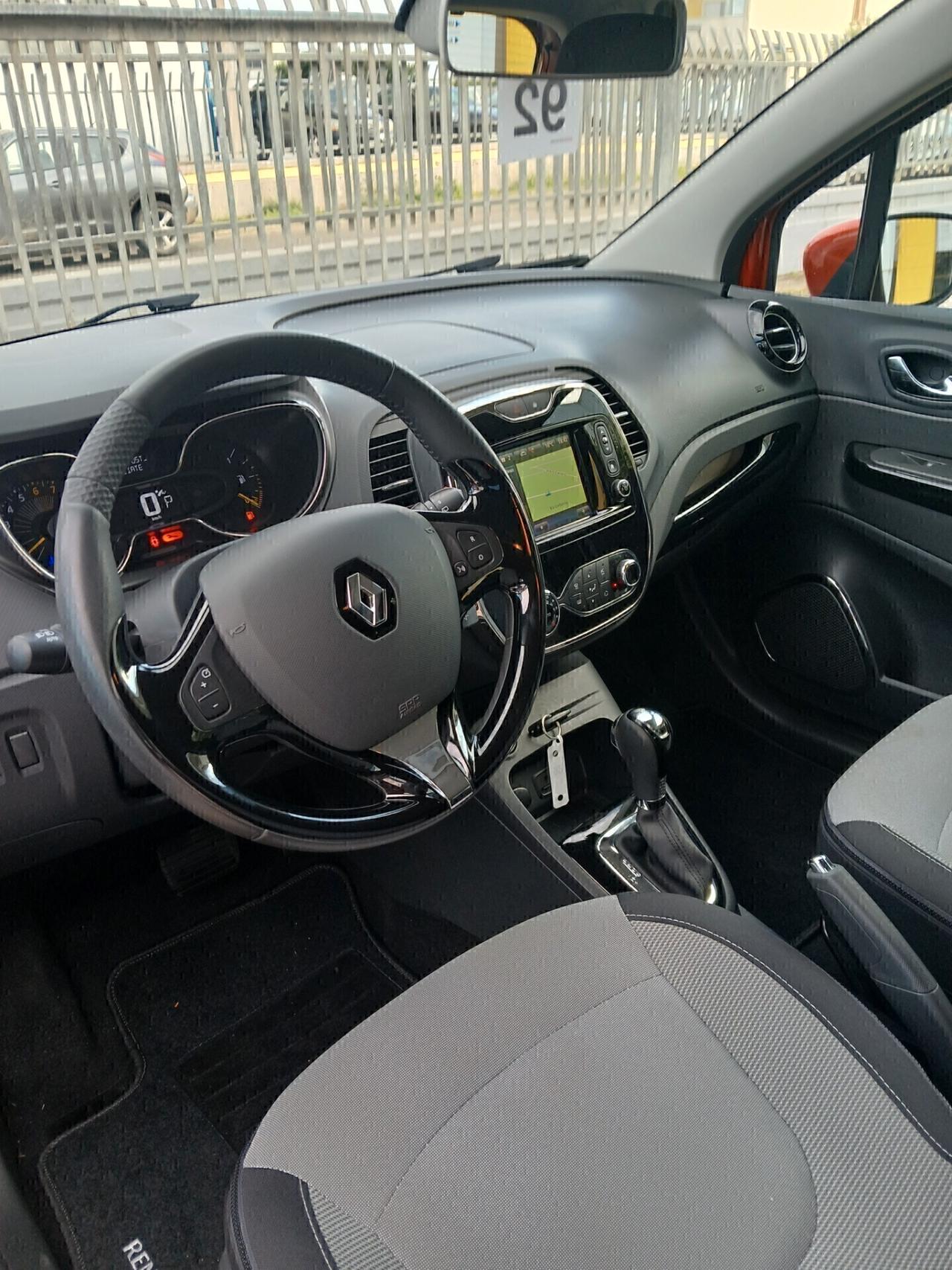 RENAULT Captur Energy R-Link 1.200 TCE 120cv Autom.