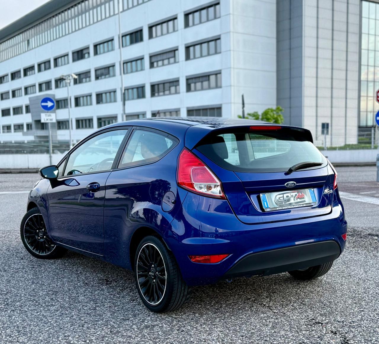 Ford Fiesta 1.5 TDCi 95CV 3 porte Black & White Edition