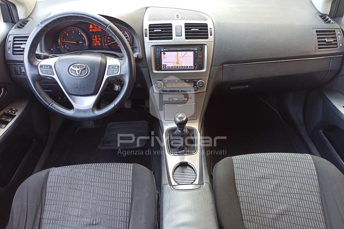 TOYOTA Avensis 2.0 D-4D Wagon Sol