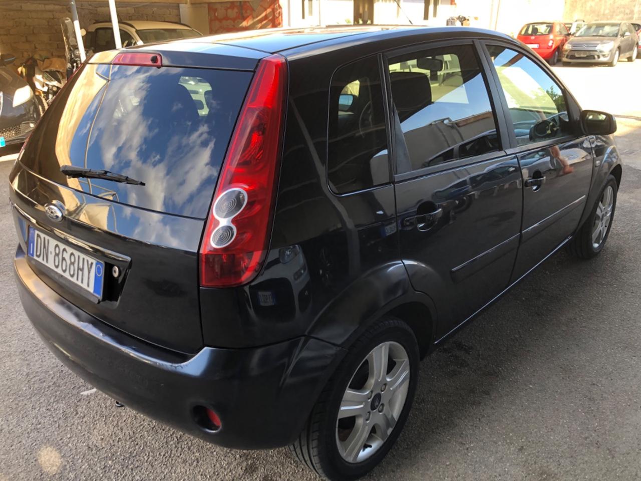 Ford Fiesta 1.2 16V 5p Km 130mila 08